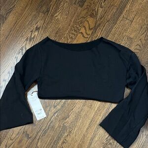 Alo cropped barre shoulder cover up - S